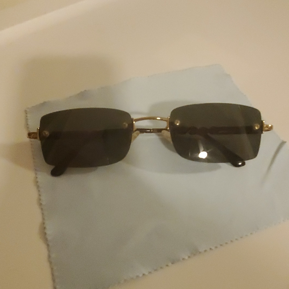 Rimless sunglasses